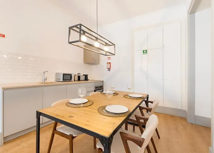 Colosseum Building - Theta Lisbon